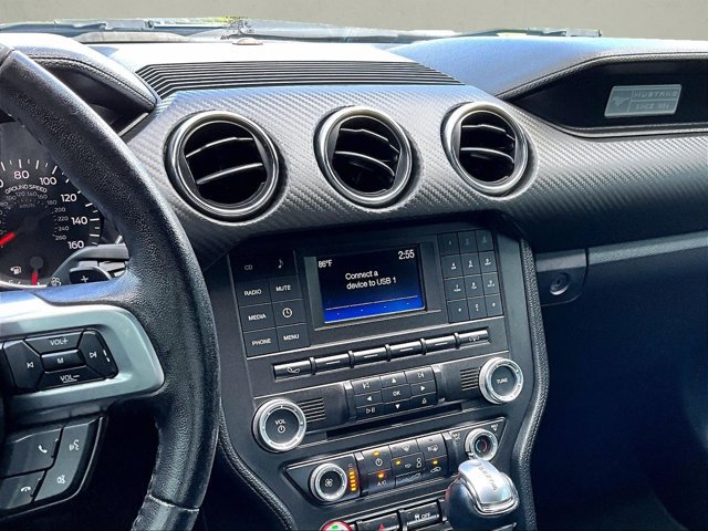 Used 2017 Ford Mustang Coupe RWD image 8