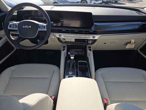 New 2025 Kia Telluride S image 15