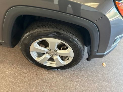Used 2021 Jeep Compass Latitude AWD/4WD image 24