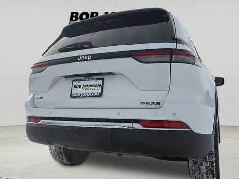 Used 2023 Jeep Grand Cherokee 4WD 4xe image 10