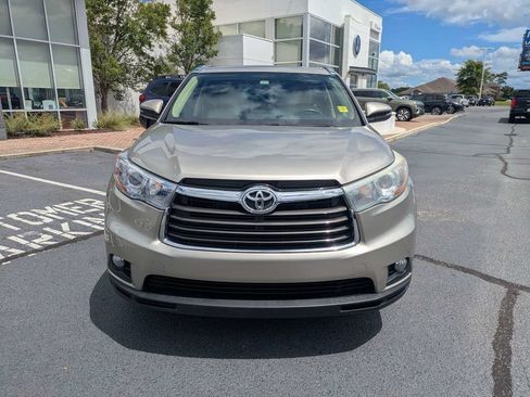 Used 2016 Toyota Highlander XLE FWD image 10