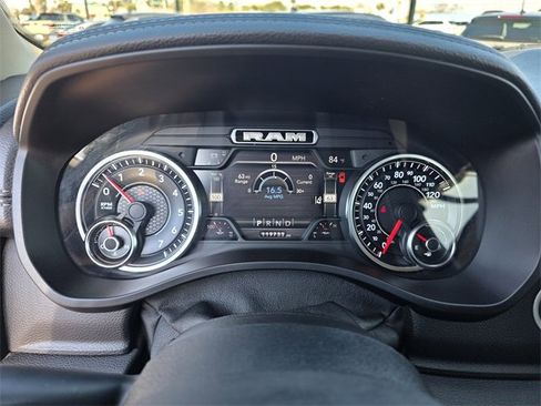 Used 2019 RAM 1500 Laramie image 43