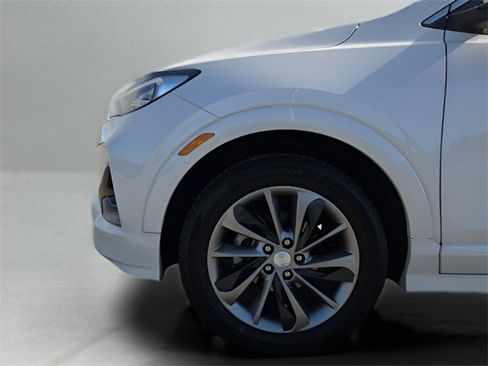 Used 2022 Buick Encore GX Preferred w/ Sport Touring Package image 31