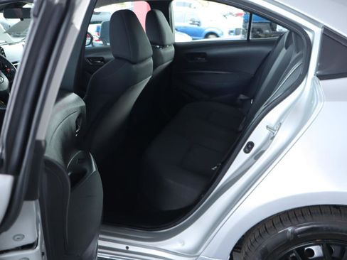 Used 2022 Toyota Corolla LE image 27