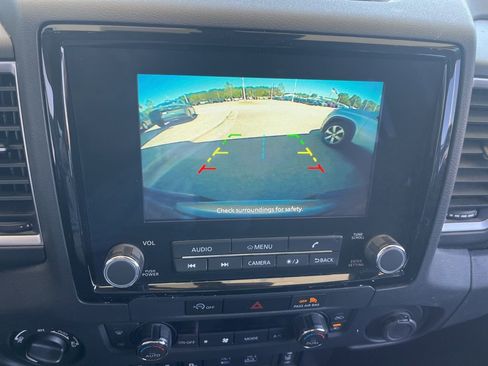 Used 2024 Nissan Frontier SL w/ Technology Package AWD/4WD image 15