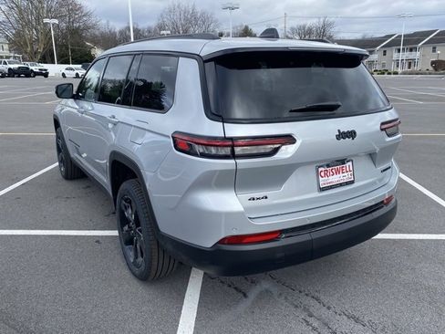New 2025 Jeep Grand Cherokee L Limited w/ Black Appearance Package image 5