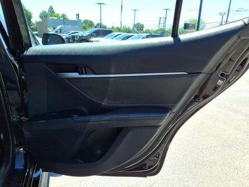 Used 2018 Toyota Camry XSE FWD image 25
