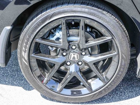 Certified 2025 Honda Civic Sport image 13