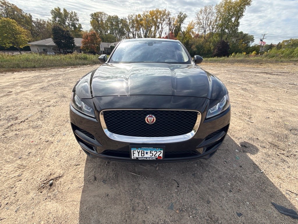 Used 2020 Jaguar F-PACE Prestige AWD/4WD image 2