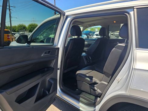 Used 2018 Volkswagen Atlas SEL AWD/4WD image 11