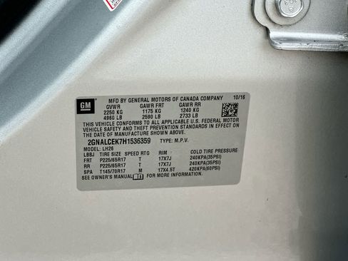 Used 2017 Chevrolet Equinox LT w/ Convenience Package image 36