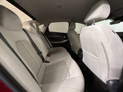 Used 2023 Hyundai Sonata SE w/ Cargo Package image 17