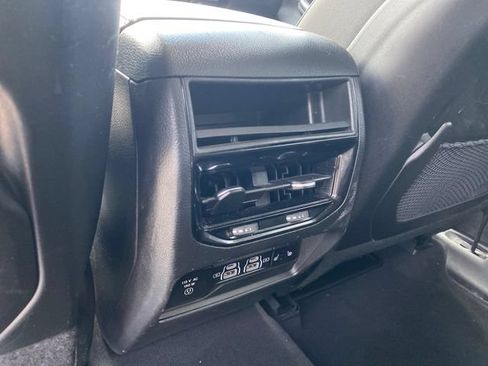 Used 2023 Jeep Grand Cherokee Limited AWD/4WD image 20
