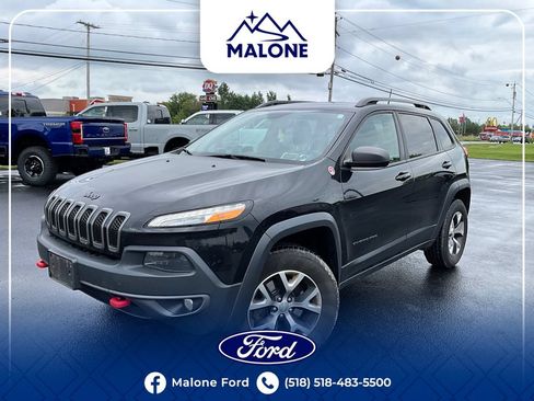Used 2016 Jeep Cherokee Trailhawk AWD/4WD image 1
