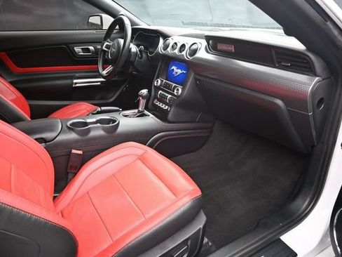 Used 2022 Ford Mustang GT Premium w/ GT Performance Package RWD image 17