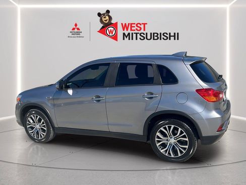 Used 2019 Mitsubishi Outlander Sport ES FWD image 3