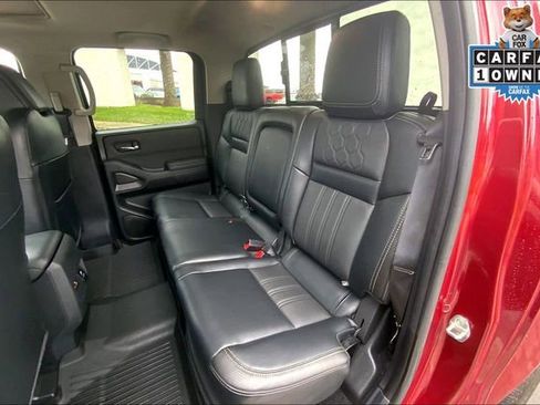 Used 2023 Nissan Frontier SV w/ SV Premium Package image 25