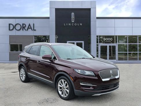 Used 2019 Lincoln MKC Select w/ Select Plus Package image 1