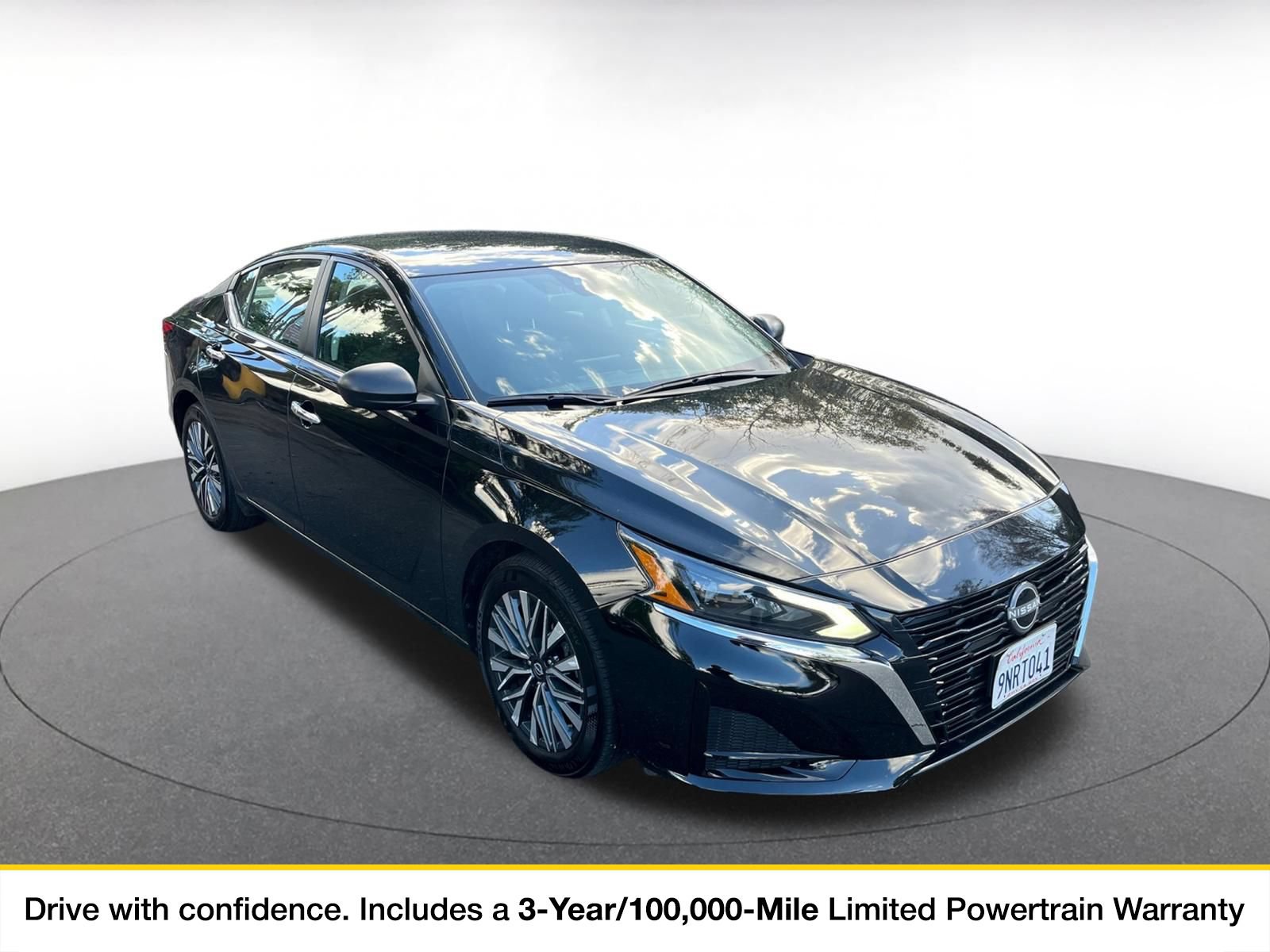 Used 2025 Nissan Altima 2.5 SV FWD image 1