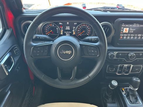 Used 2018 Jeep Wrangler Unlimited Sport S AWD/4WD image 14