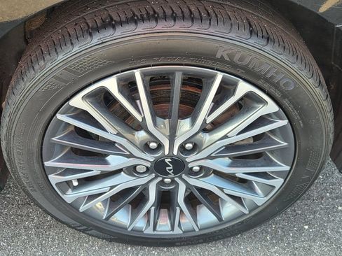 Used 2023 Kia Forte GT-Line w/ GT-Line Premium Package FWD image 10