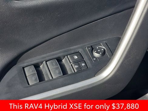 Used 2024 Toyota RAV4 XSE AWD/4WD image 34