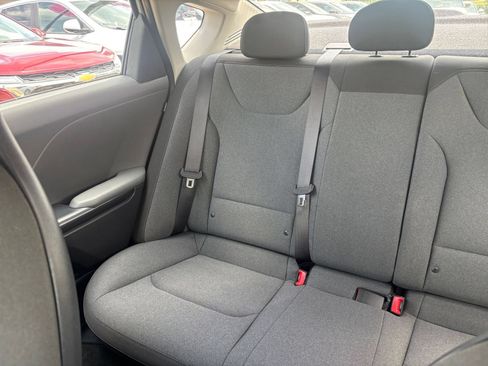 Used 2025 Kia K4 FWD image 38