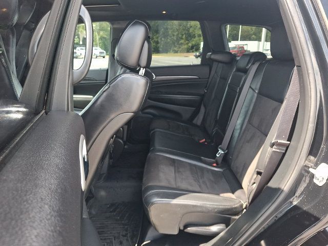 Used 2020 Jeep Grand Cherokee Altitude AWD/4WD image 10