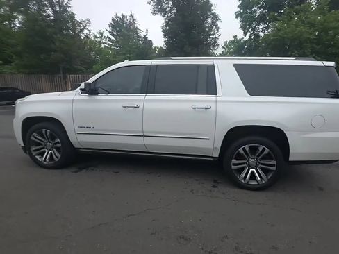 Used 2018 GMC Yukon XL Denali w/ Denali Ultimate Package AWD/4WD image 2