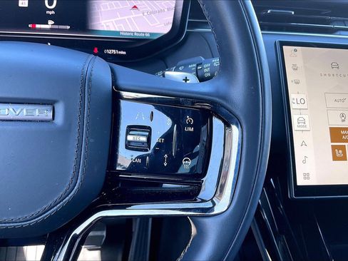 Used 2024 Land Rover Range Rover Sport Dynamic SE image 22