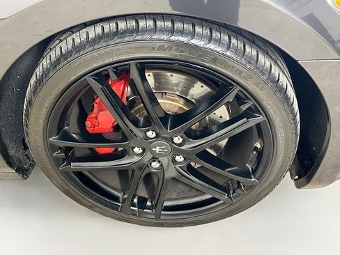 Used 2015 Maserati GranTurismo Sport RWD image 11