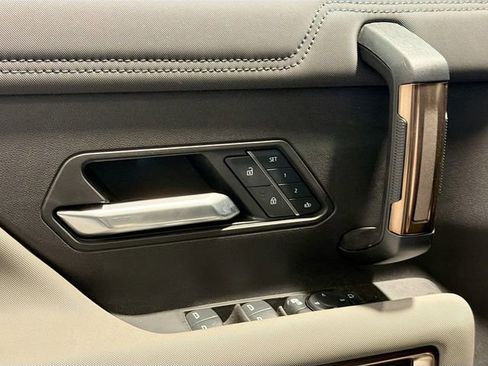 New 2025 GMC Hummer EV 2X image 16