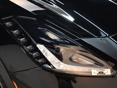 Used 2019 Chevrolet Corvette Z06 RWD image 10