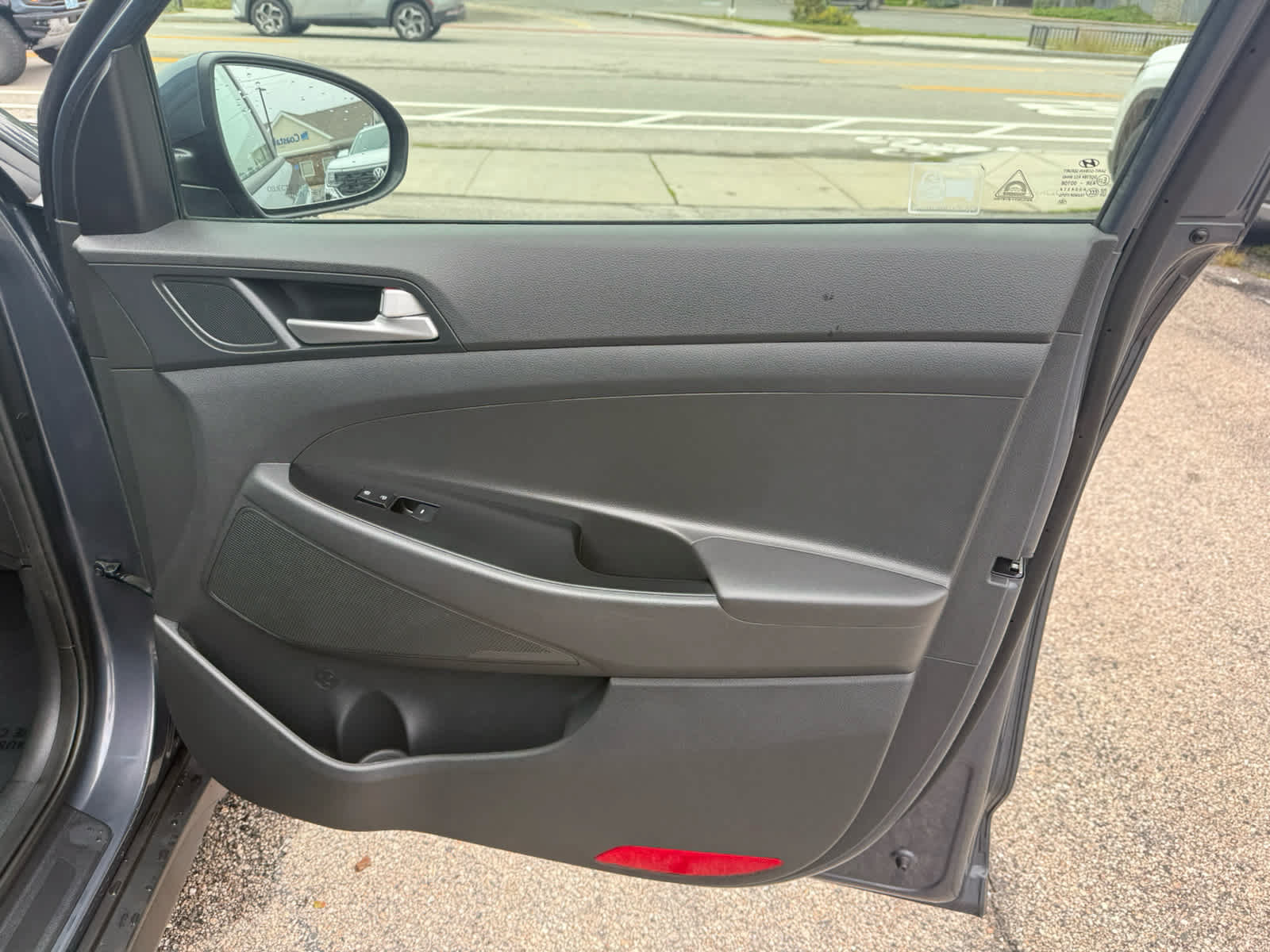Used 2020 Hyundai Tucson SE w/ Winter Weather Package FWD image 9
