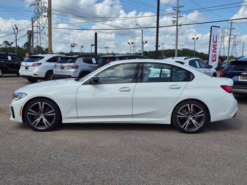 Used 2021 BMW 330i xDrive Sedan w/ Executive Package AWD/4WD image 2