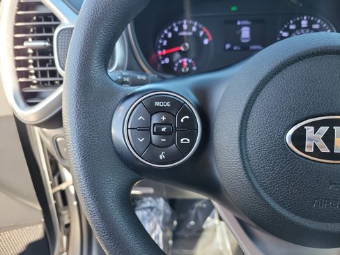 Certified 2020 Kia Soul LX image 27