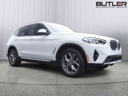 Certified 2024 BMW X3 sDrive30i w/ Premium Package image 9