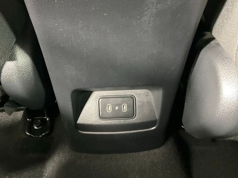 Certified 2023 Kia Soul S image 28