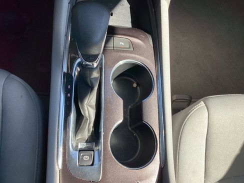 Used 2024 Chevrolet Malibu LT image 28