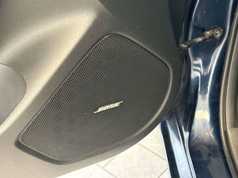 Used 2018 MAZDA MAZDA3 Grand Touring image 32