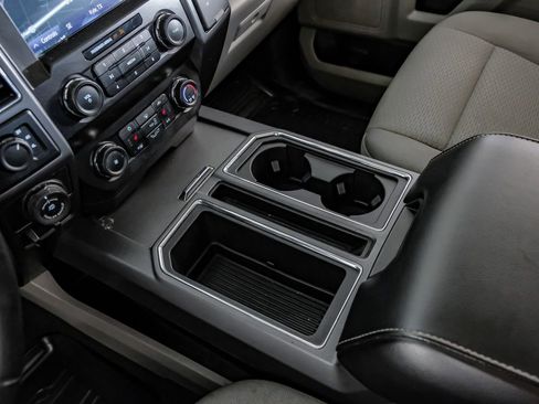 Used 2020 Ford F150 XLT w/ Equipment Group 302A Luxury AWD/4WD image 26