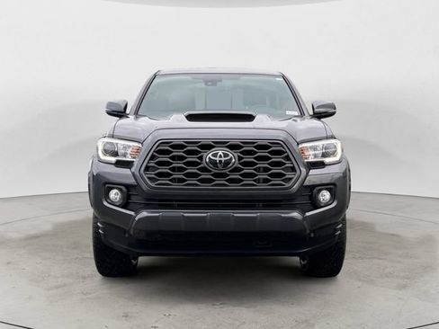 Used 2022 Toyota Tacoma TRD Sport w/ Technology Package AWD/4WD image 2