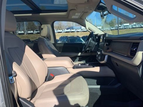 Certified 2024 Ford Expedition Max Limited image 31