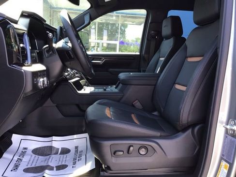 New 2026 GMC Sierra 2500 AT4 w/ AT4 Preferred Package AWD/4WD image 9