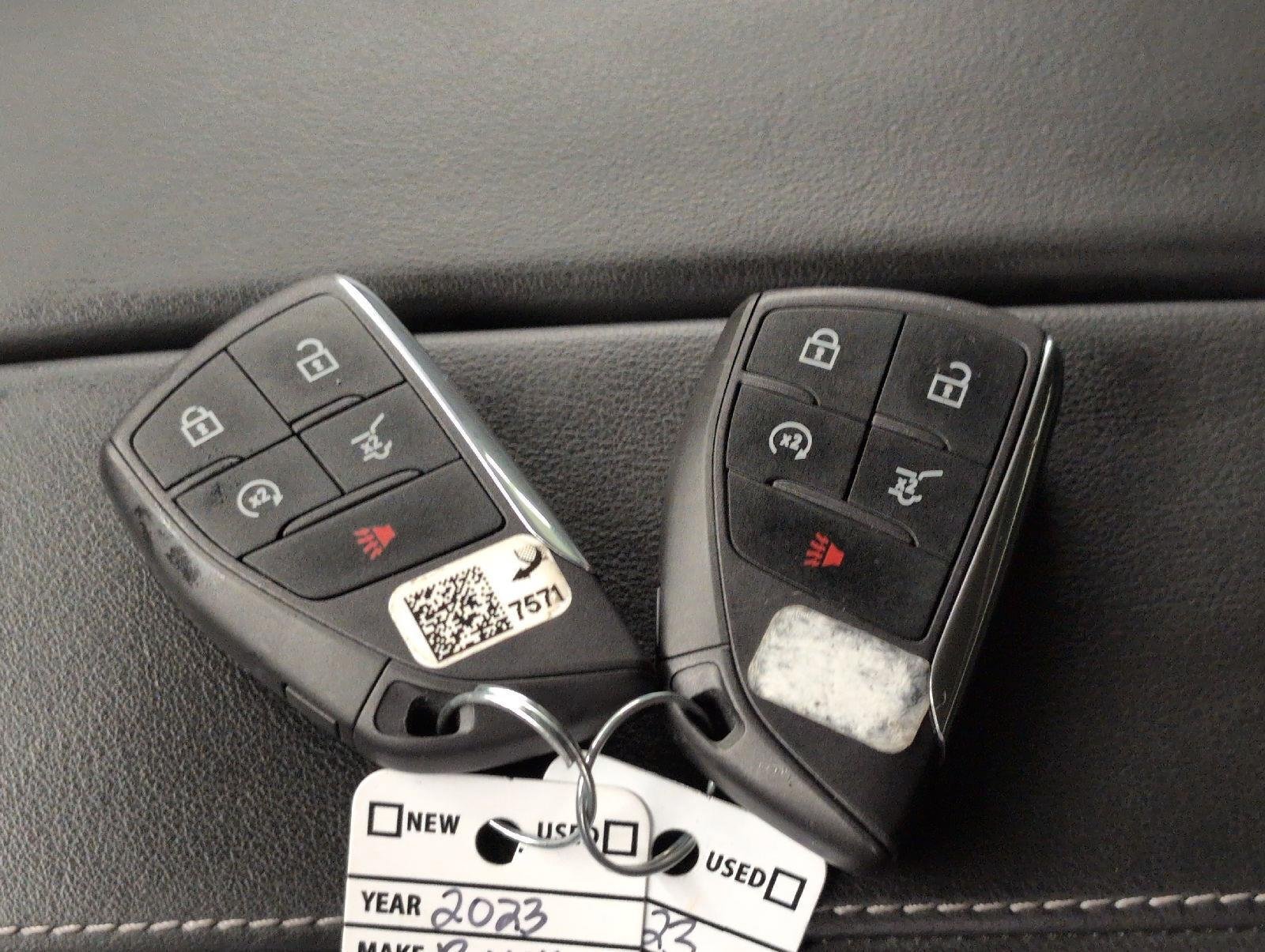 Used 2023 Buick Envision Essence w/ Sport Touring Package AWD/4WD image 27