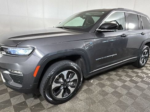 Used 2024 Jeep Grand Cherokee Limited 4xe w/ Luxury Tech Group II AWD/4WD image 8