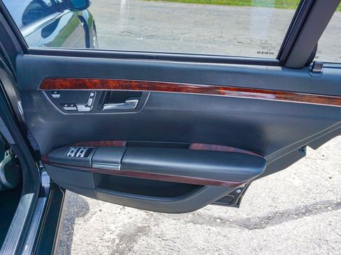 Used 2007 Mercedes-Benz S 600 image 38