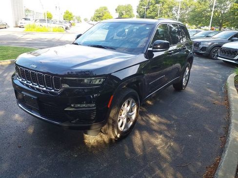Used 2022 Jeep Grand Cherokee Limited AWD/4WD image 1