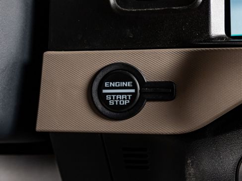 Used 2023 Ford Bronco Wildtrak image 23