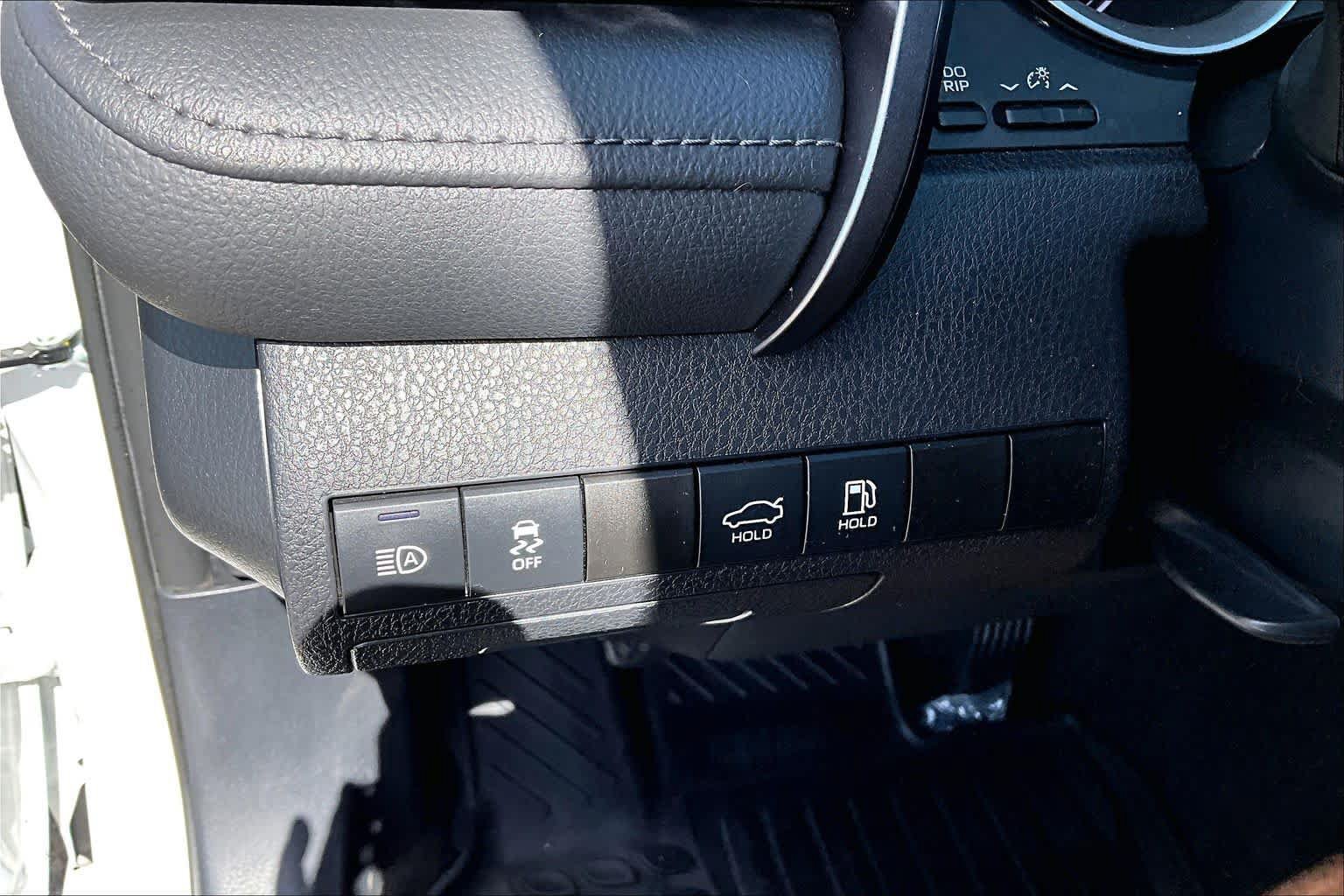 Used 2023 Toyota Camry LE FWD image 35